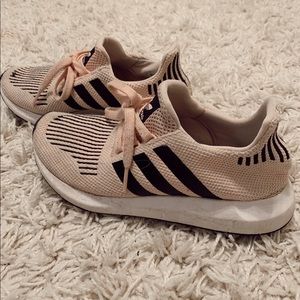 Adidas swift run shoes